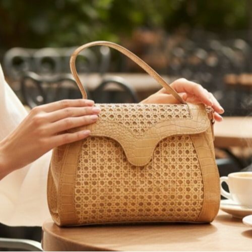 DESIGNER I.N MARIA ANTONIETTA LEATHER &CANE RATTAN HANDBAG CROSSBODY MED SIZE